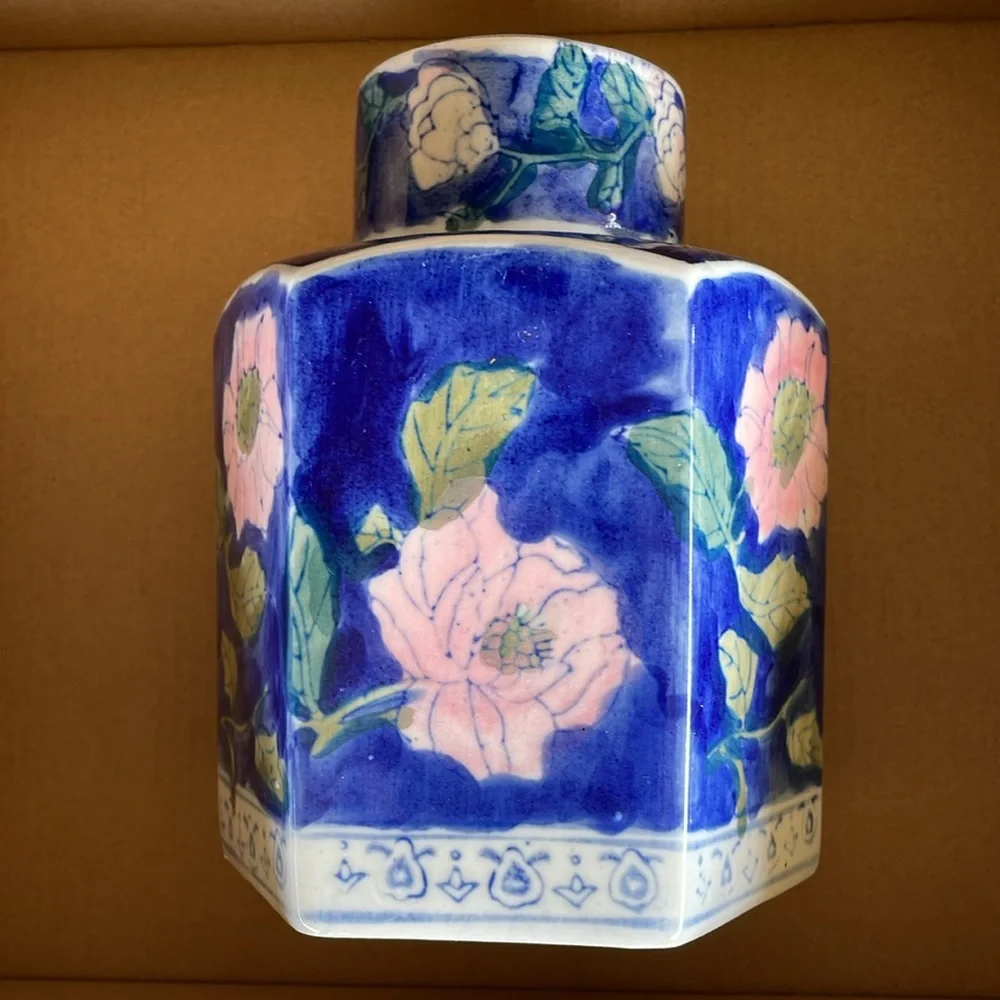 Blue & White Porcelain Chinese Hexagon Shape Ginger Jar; Floral Print - Picture 2 of 10